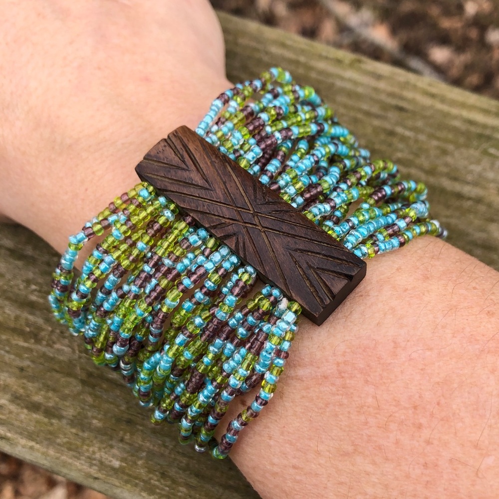 Seed bead and wood stretchy bracelet